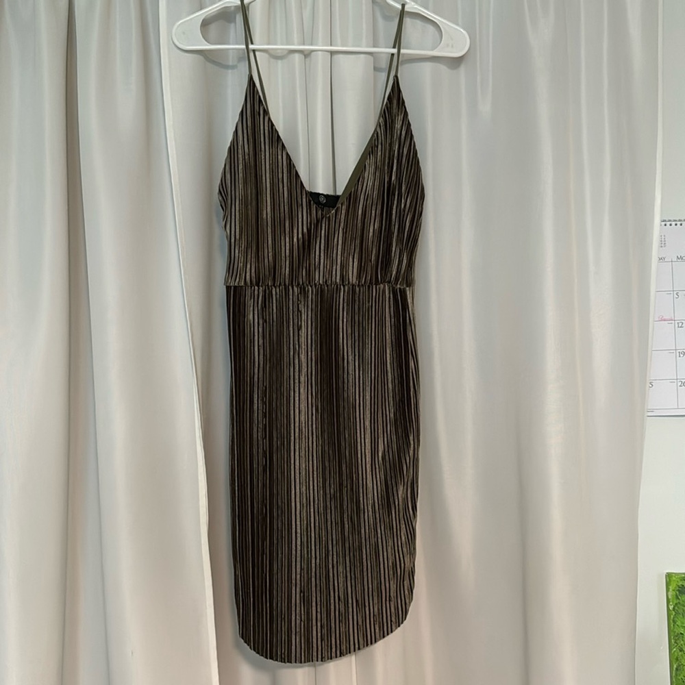 MISSGUIDED Metallic Green Body Con Dress